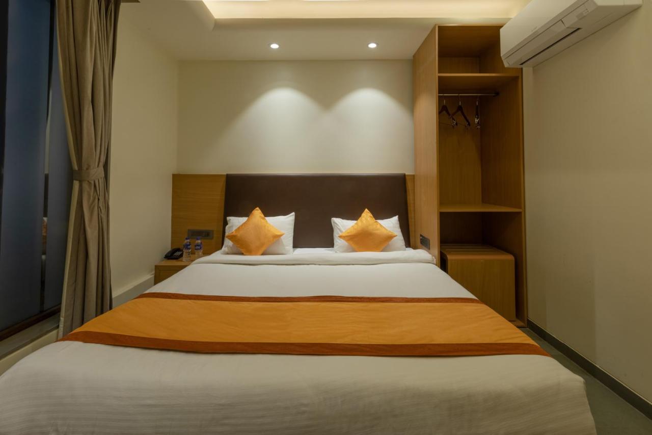 Indus Suites Nagpur Eksteriør billede